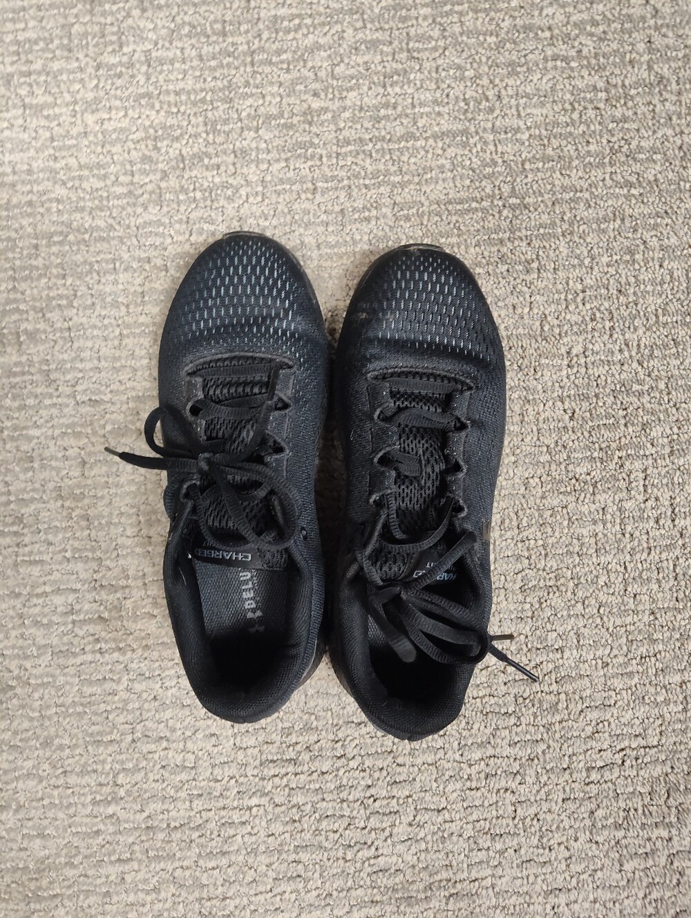 Women's Under Armour Charged Pursuit Athletic Gym Shoes - Size 7.5M - EUC